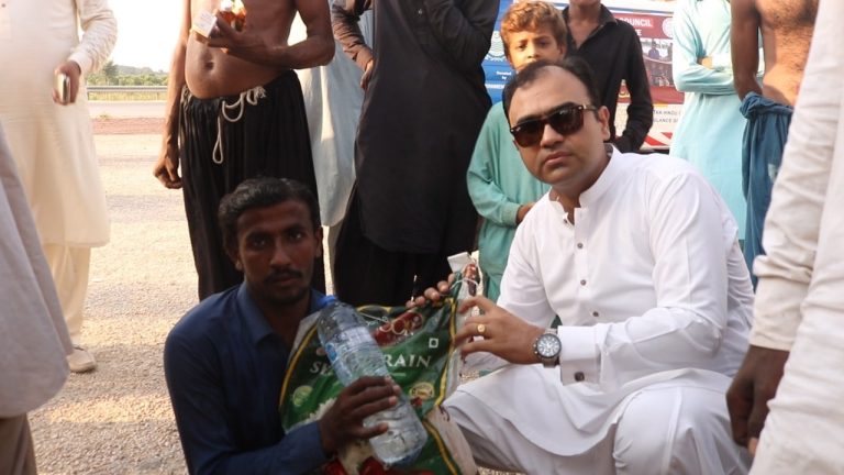 Pakistan Hindu Council distributed ration bags among flood affectees & further organized a mobile medical camp in Matiyari, Oderolal & Saeedpur.  #PakistanHinduCouncil #FloodRelief #Matiyari #Oderolal #Saeedpur